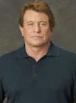 img-124640-1 (Tom Berenger)