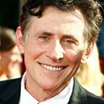 MV5BMjAxMzE1ODA1Ml5BMl5BanBnXkFtZTcwODY3MjU5MQ@@._V1_UY317_CR19,0,214,317_AL_ (Gabriel Byrne)