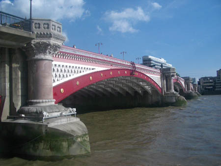 2006England3 041
