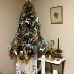 20111214-233104.jpg (クリスマス飾り付け中)