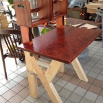 20120311-114353.jpg (完成 入学祝いの机)